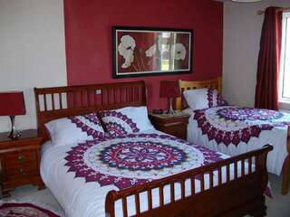 Отели типа «постель и завтрак» Clonmacnoise B&B Clonmacnoise Семейный номер-3